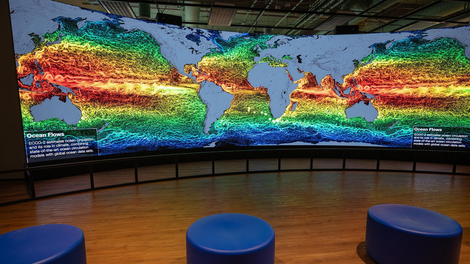 The Earth Information Center's Hyperwall at the Smithsonian National Museum of Natural History.